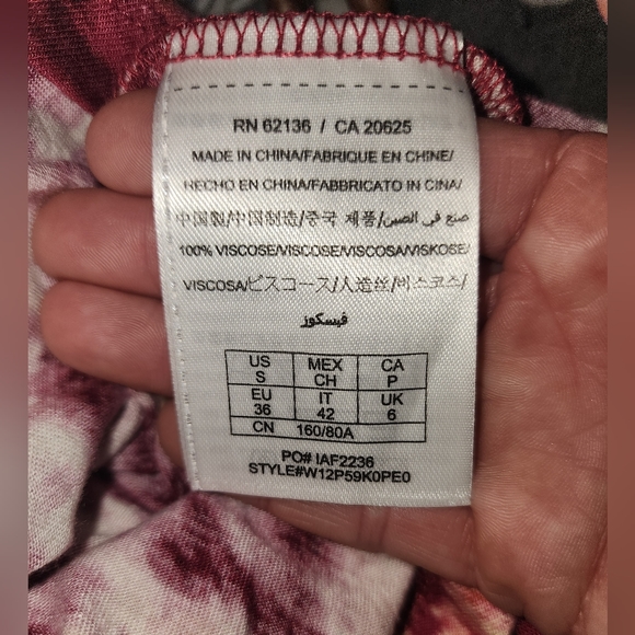 Small Guess Maroon and White Pattern Halter Top with wood pieces - Picture 3 of 7